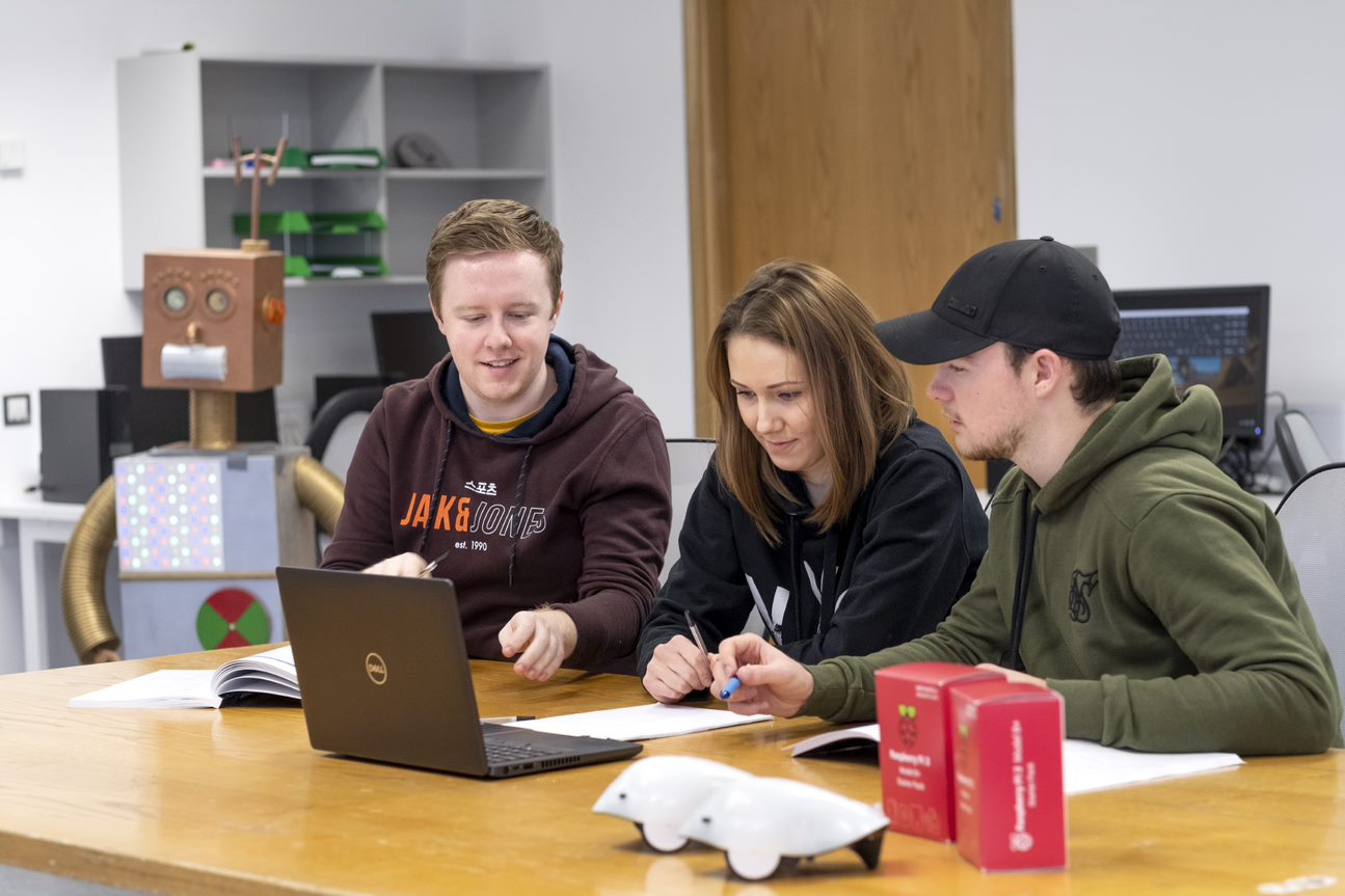 Students working in the Computer Science Centre